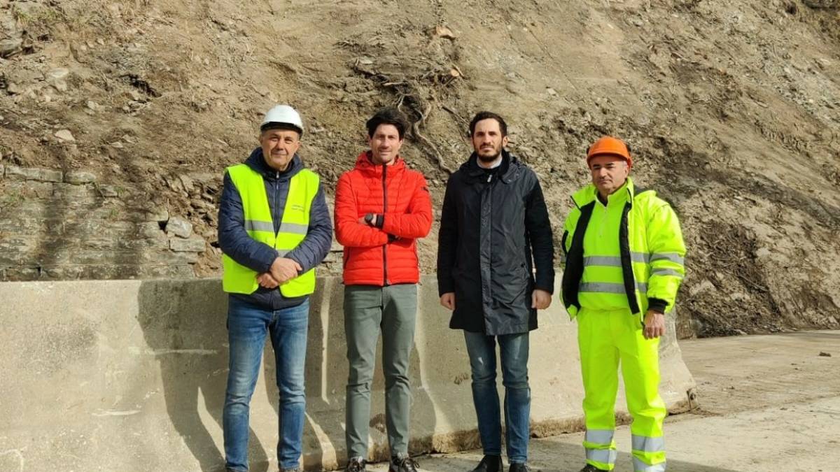 Frane: slitta a domani la riapertura a senso unico alternato della strada tra Bagno e San Piero e si lavora su quella dei Mandrioli