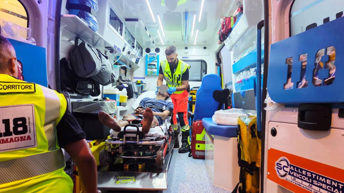 Rimini. Furiosa lite e botte tra fidanzati a Miramare