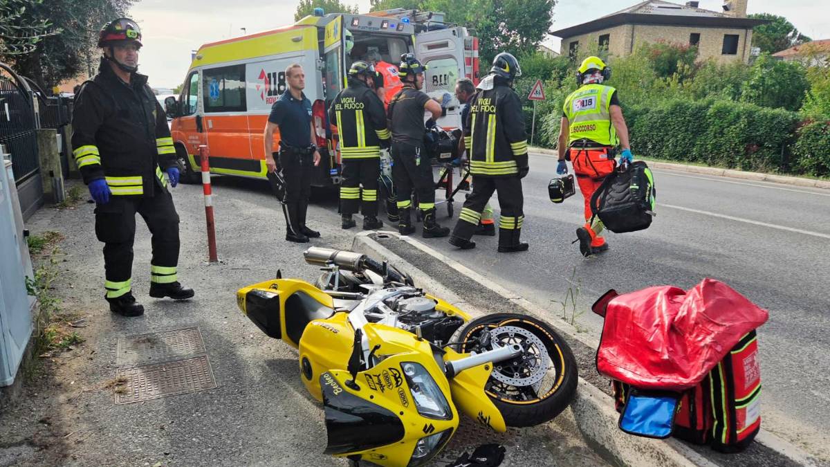 Rimini, paurosa caduta sulla Marecchiese, grave motociclista - Gallery