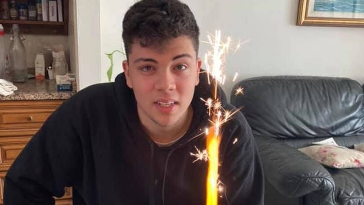 Riccione. Auto fuori strada: muore 19enne, grave ragazza. Altri 3 feriti