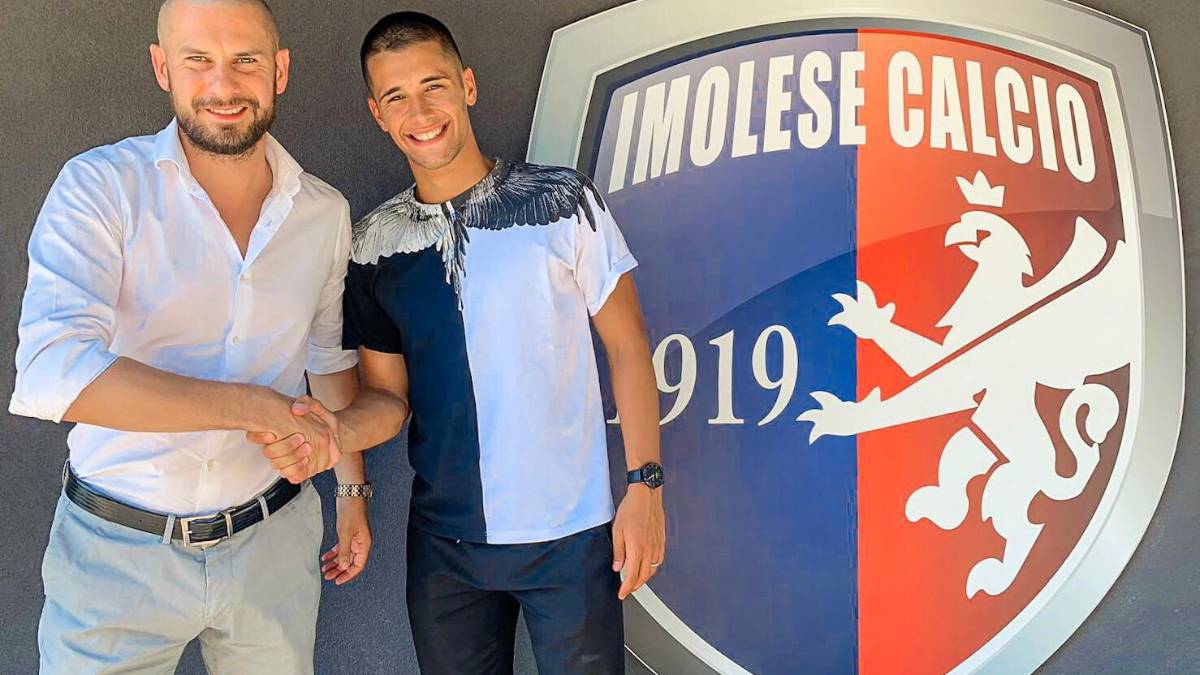 Calcio serie C, D'Alena firma con l'Imolese