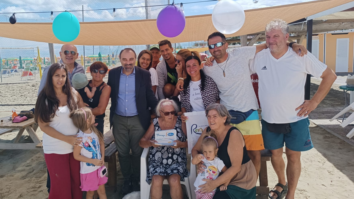 Rimini, premiata turista di 92 anni fedele a Torre Pedrera dal 1968
