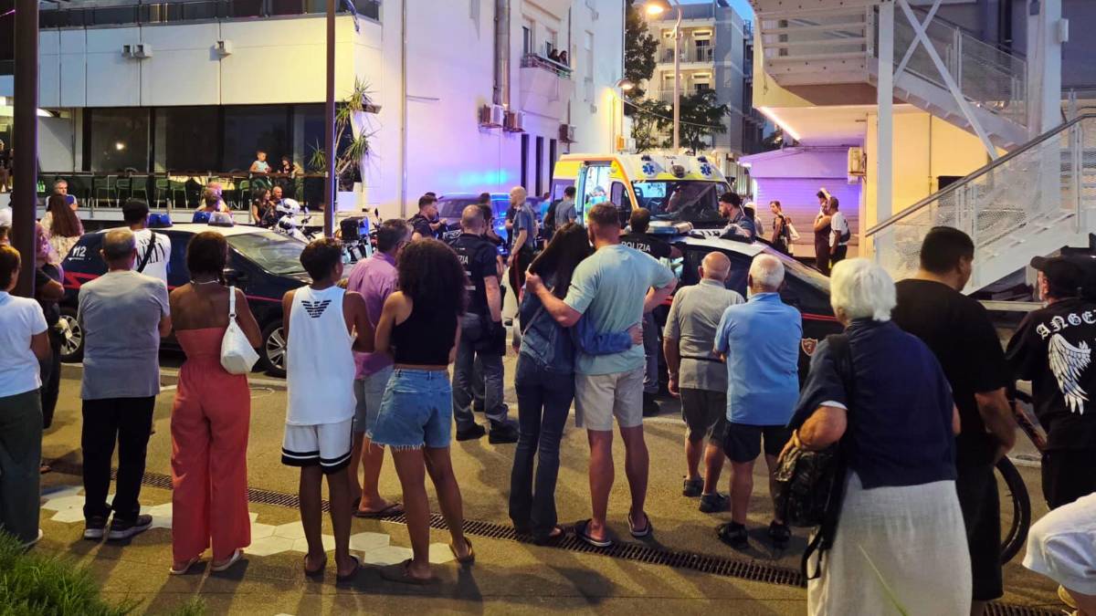 Rimini. Furiosa lite e botte tra fidanzati a Miramare