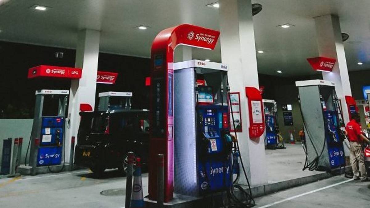 Tentano un furto di gasolio a Ravenna: il ladro scappa, preso il palo