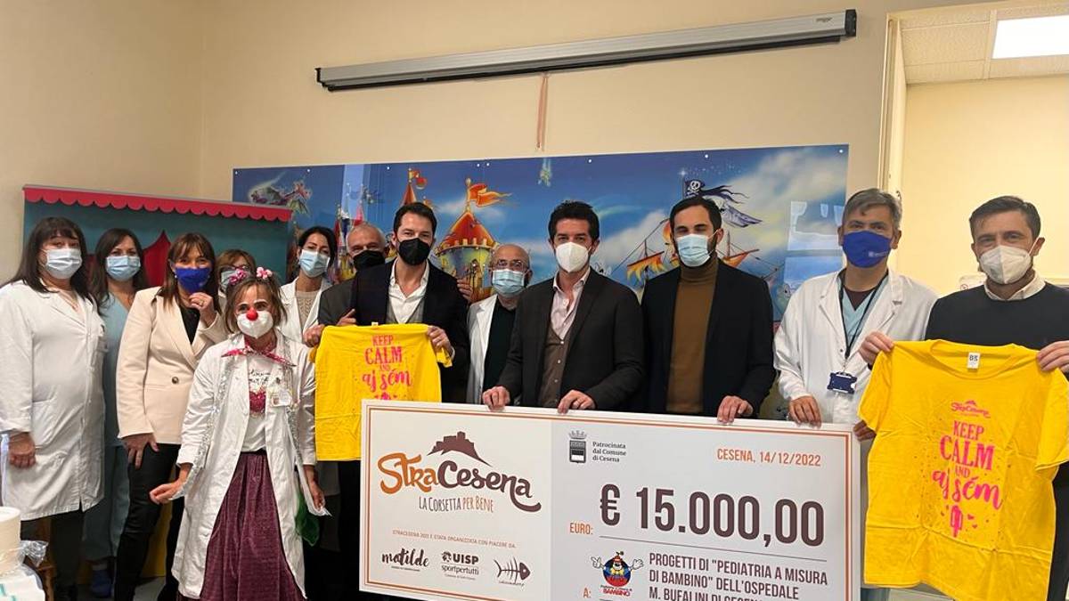 Dalla StraCesena 15mila euro per la Pediatria del Bufalini