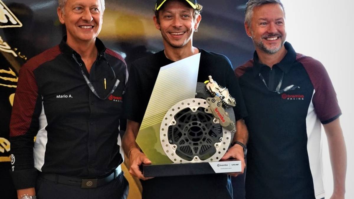 MotoGp, a Misano c'è anche Rossi a tifare per i suoi ragazzi