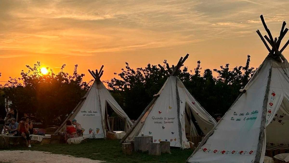 Forlì, gli agriaperitivi della casina Rio del Sol su Italia Uno