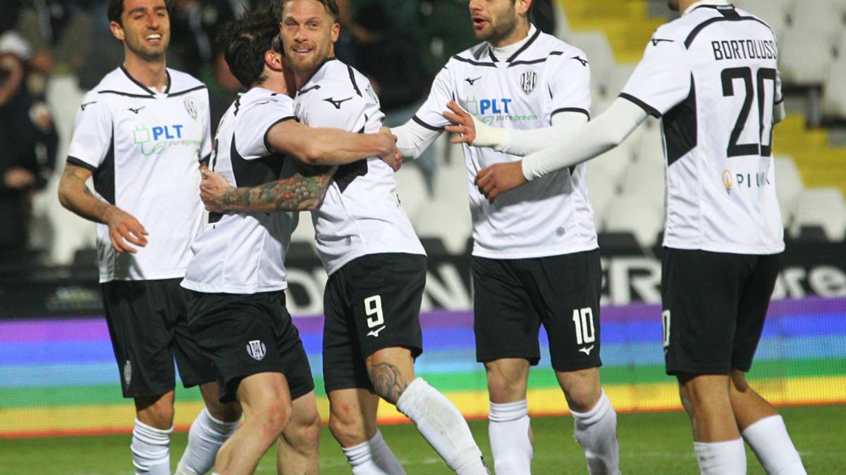 Calcio C, il Cesena recupera Caturano e Brambilla