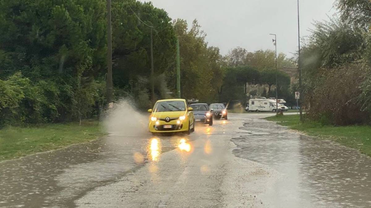 Maltempo, primi disagi tra Cesena e Cesenatico