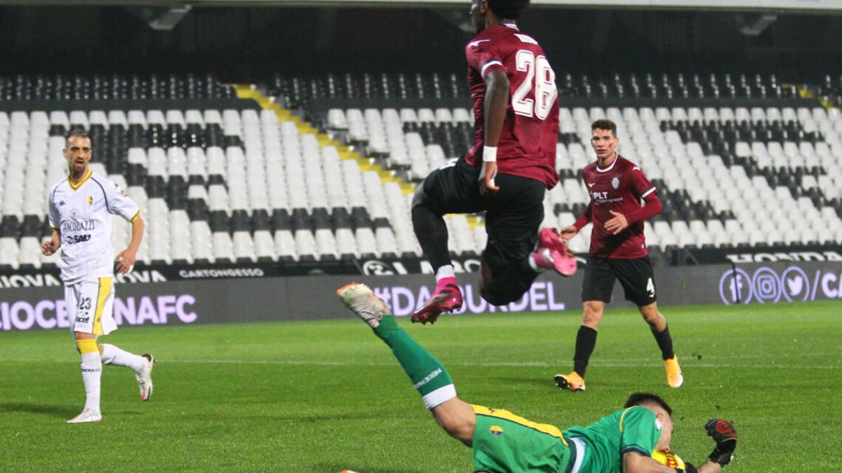 Calciomercato, Koffi saluta il Cesena e passa al Como