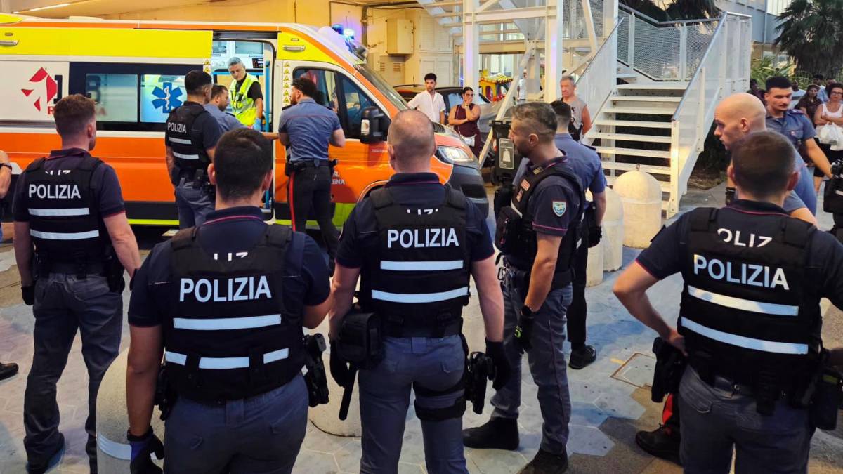 Rimini. Furiosa lite e botte tra fidanzati a Miramare