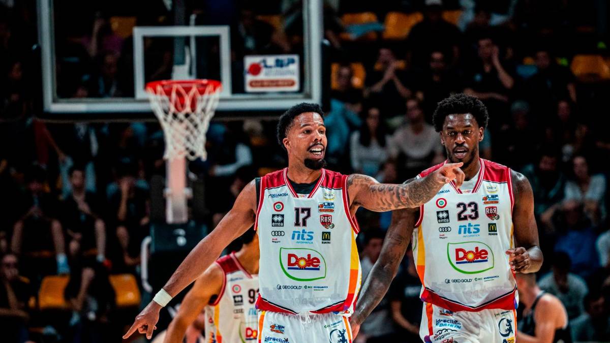 Mattia Udom e Deshawn Stephens gli unici due in doppia cifra a Bologna