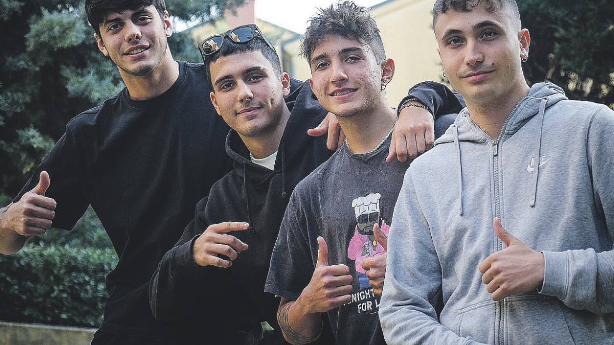 Da Rimini in Australia, quattro 19enni in cerca di lavoro: Se non ora, quando?