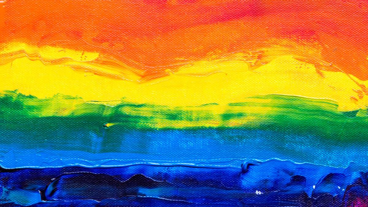 Coppie gay e doppio cognome ai figli «Ora è una strada percorribile da tutti»