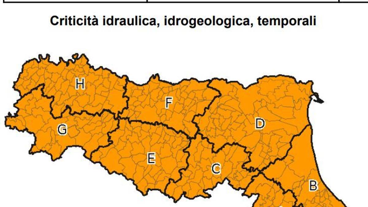 Venerdì allerta meteo per la Romagna: forte vento e grandine
