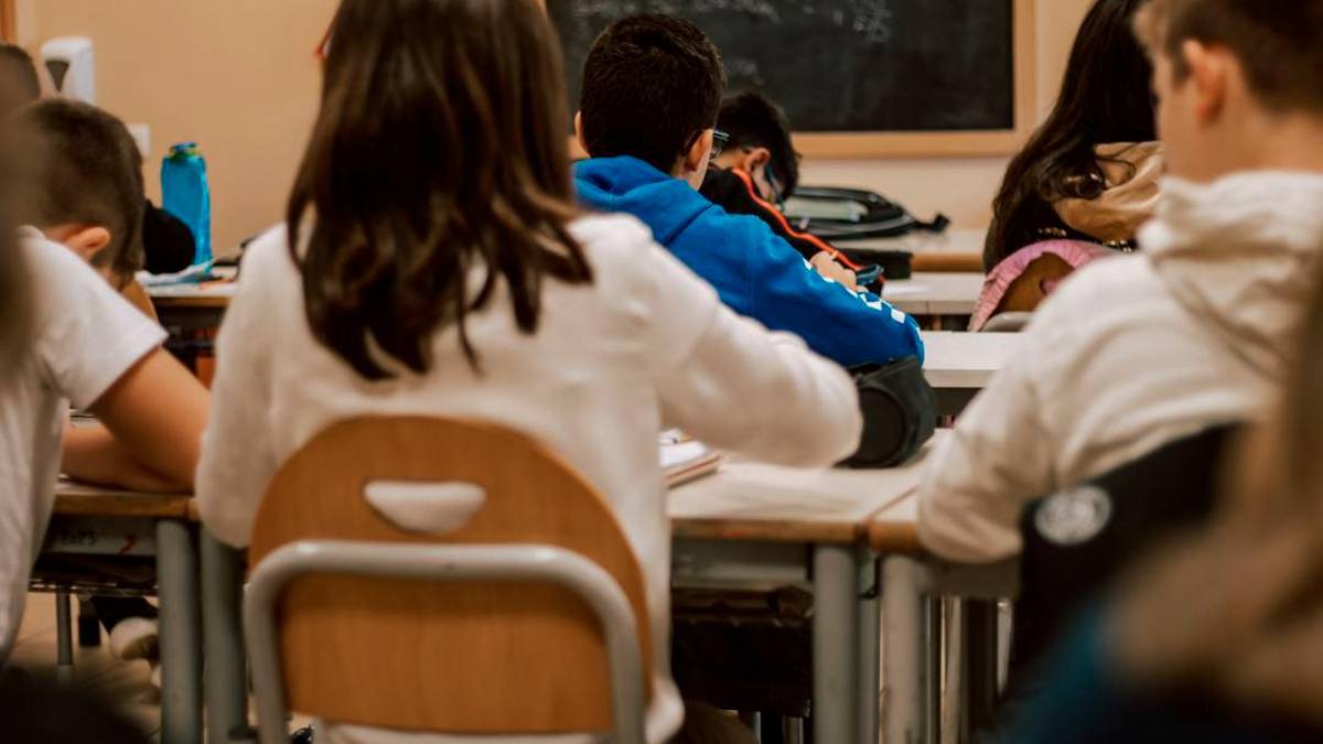 Forlì. Cattedre scoperte e collaboratori scolastici insufficienti in provincia: la Uil lancia l’allarme