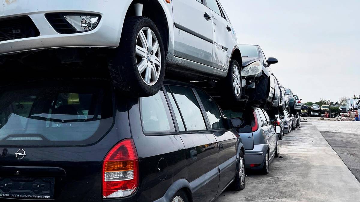 Romagna Car: l’autodemolizione a Gatteo che unisce risparmio, ecologia e ricambi garantiti in tutta Italia