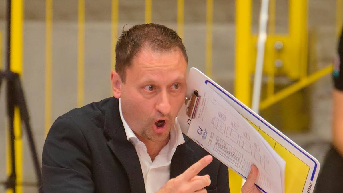 Il tecnico Massimo Bellano è impegnato con Alice Nardo nella Nazionale B