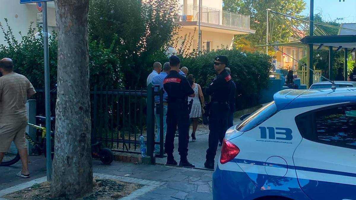Igea Marina, sgombero all’Hotel Sidney
