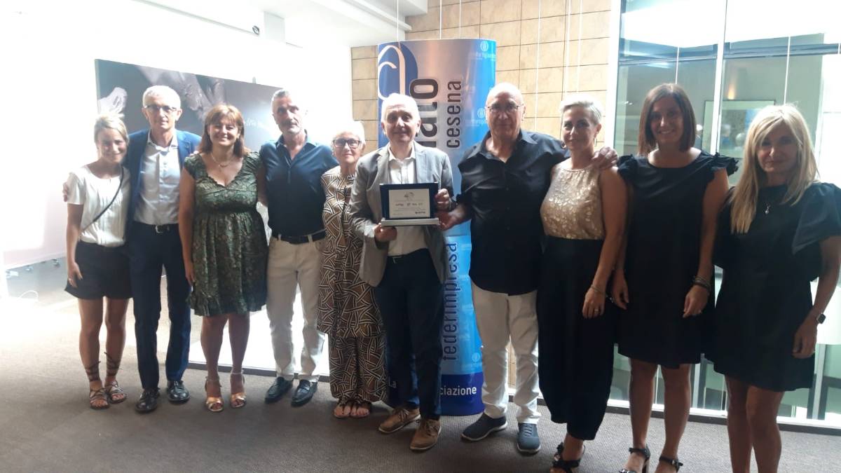 Cesena, Gel Frigor premiata per i 40 anni di attività. Il titolare: Dico grazie a mia moglie