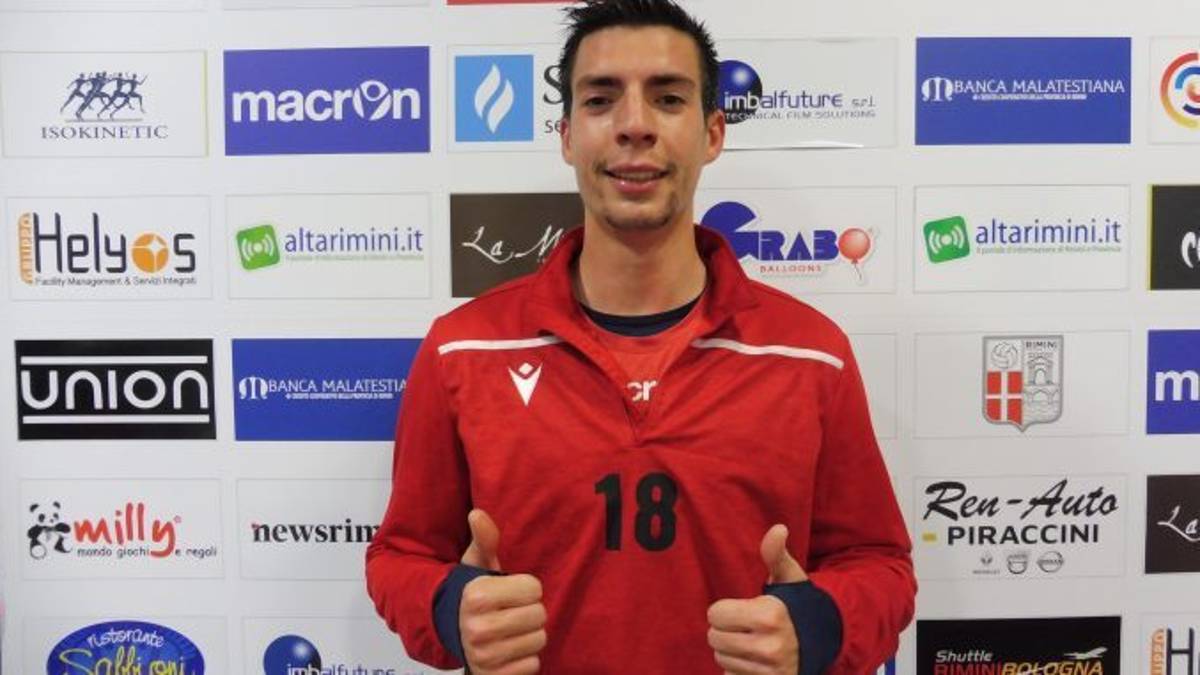 Calcio C, il Rimini puntella la difesa con il ritorno di Daniele Cavallari