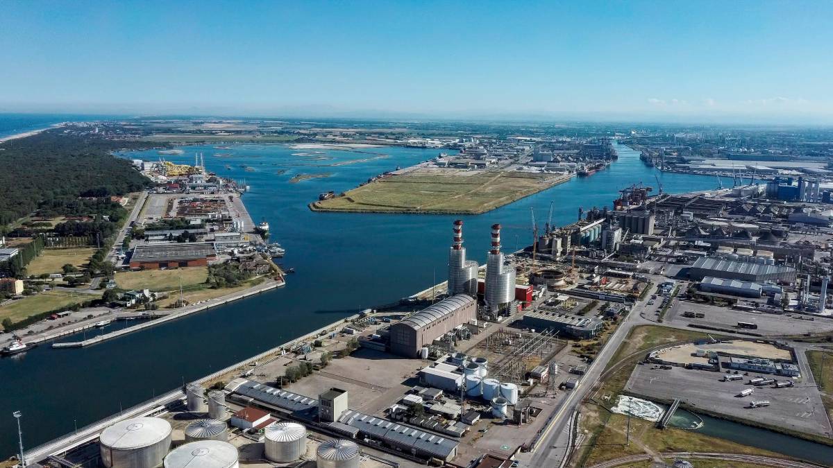 Ravenna, porto: un ottimo ottobre, ma il 2024 resta in territorio negativo rispetto al 2023