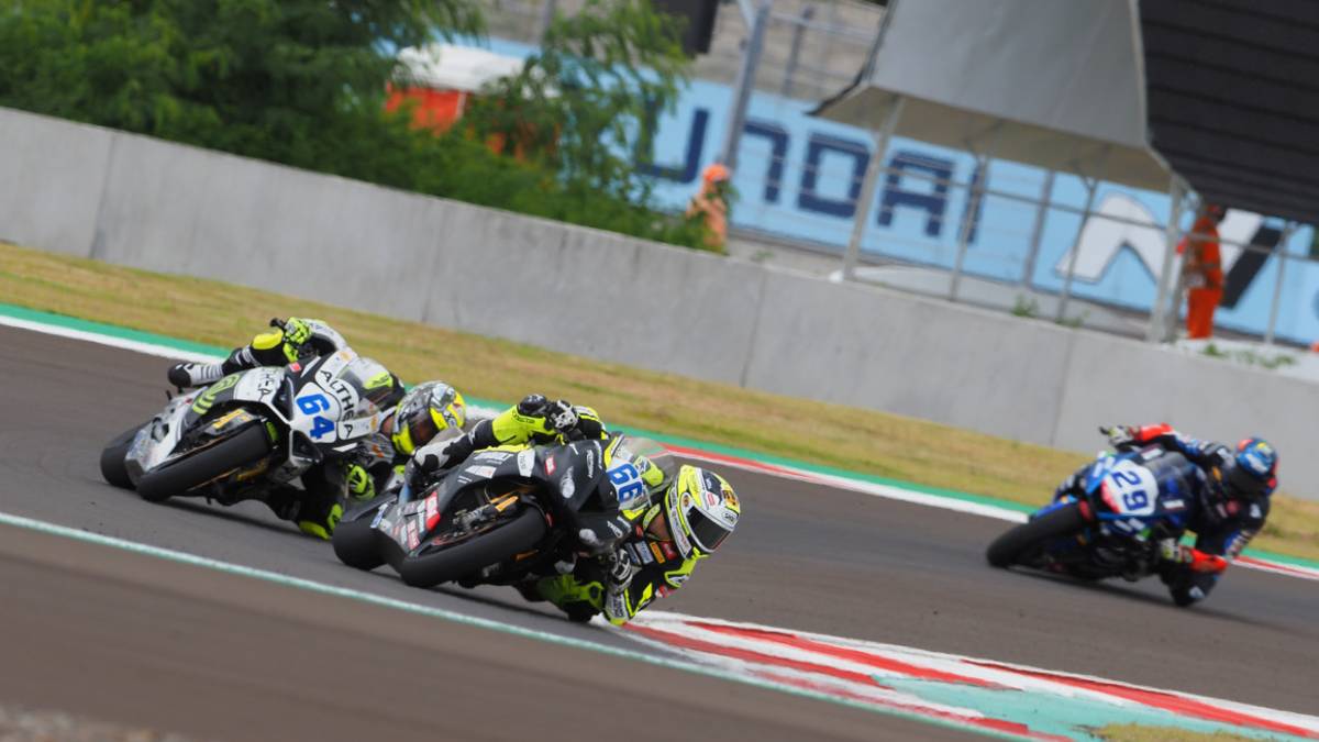 Supersport, Caricasulo secondo dietro a Oncu, quinto posto per Bulega