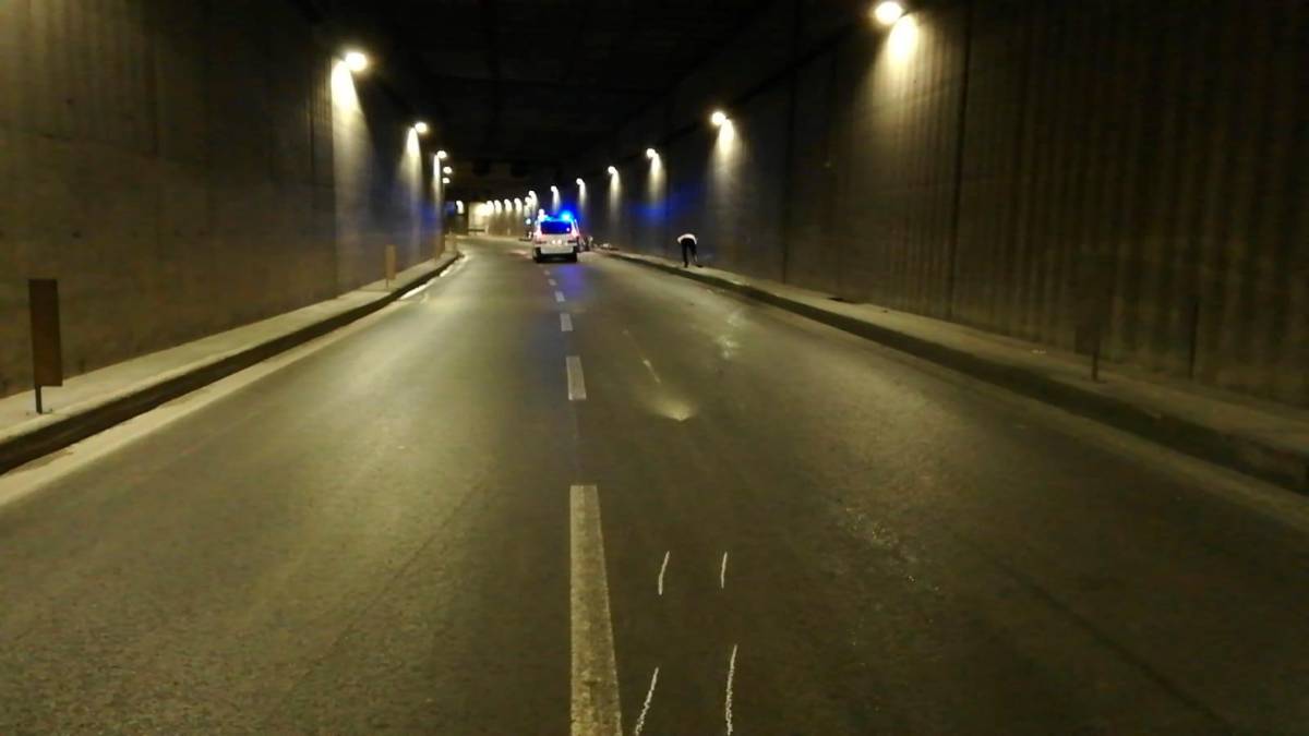 Nella notte tra venerdì 6 e sabato 7 dicembre il tunnel sarà invece chiuso in corsia nord