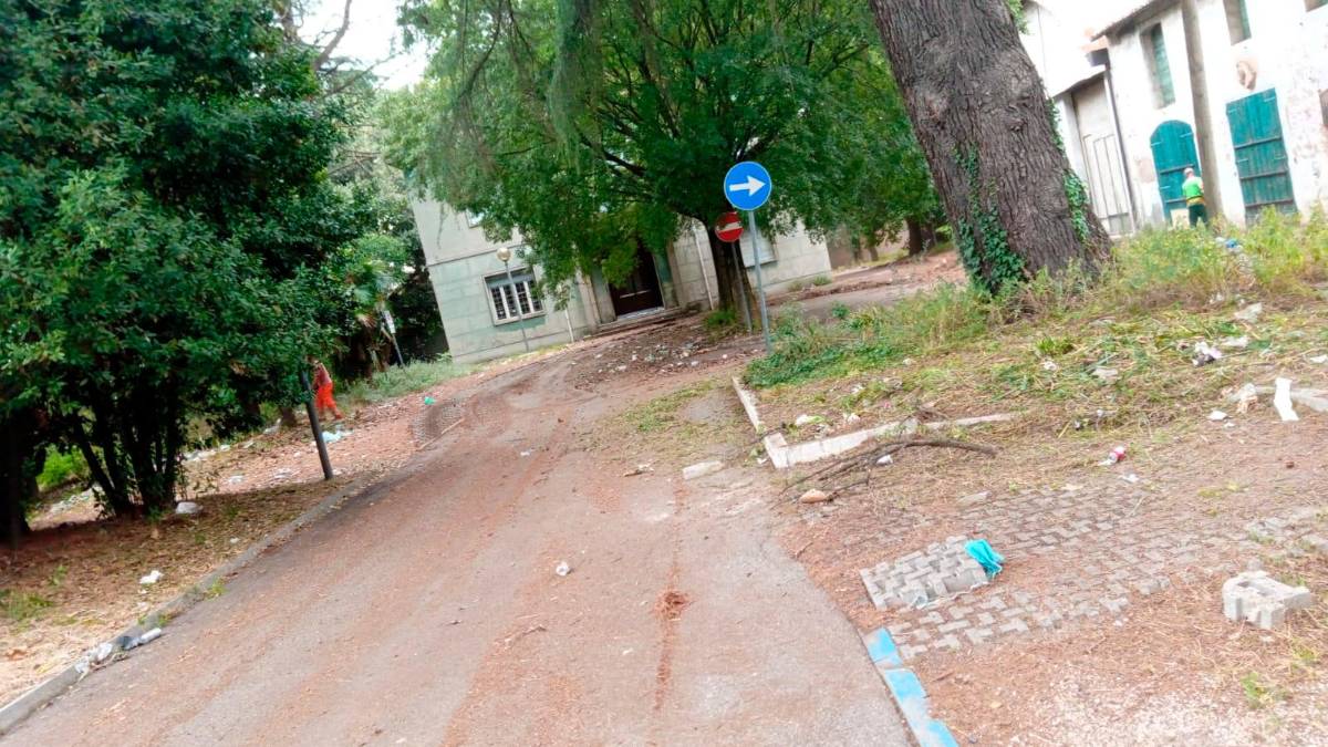 Cesena, parcheggio di Sobborgo Comandini: via alla pulizia VIDEO