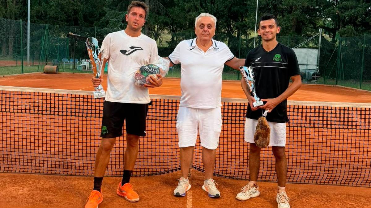 Tennis, Pier Paolo Campoli ed Elisabetta Pastore vincono il trofeo “Nitrocolor” del Tre Colli Brisighella / GALLERY