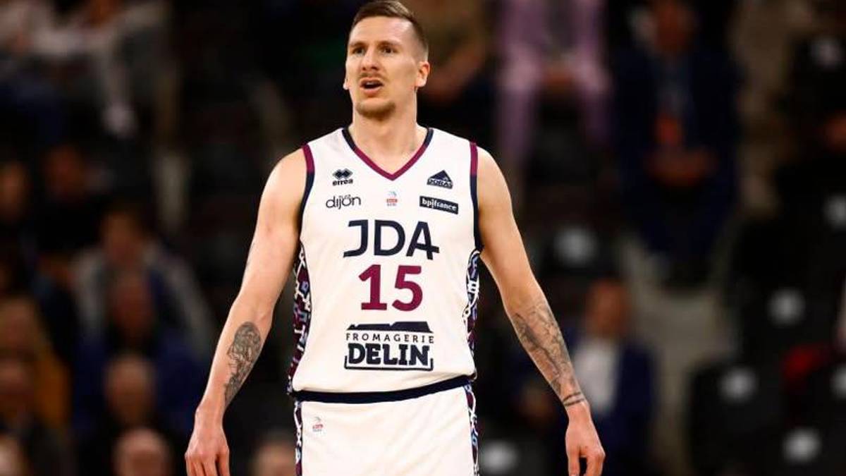 L’ala piccola slovena Gregor Hrovat, nuovo obiettivo della Dole, con la casacca del Jda Dijon