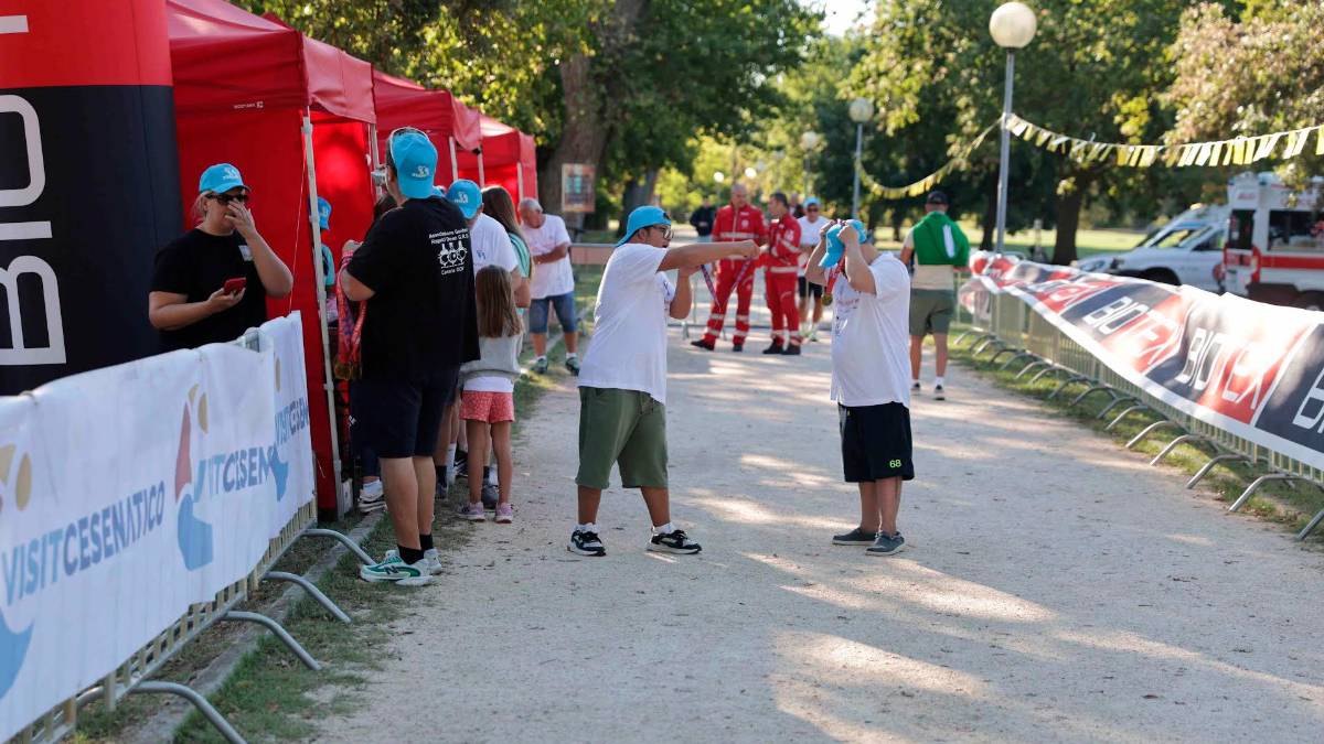 Maratona Alzheimer: in 4.500 alla corsa e alla marcia solidale da Cesena a Cesenatico