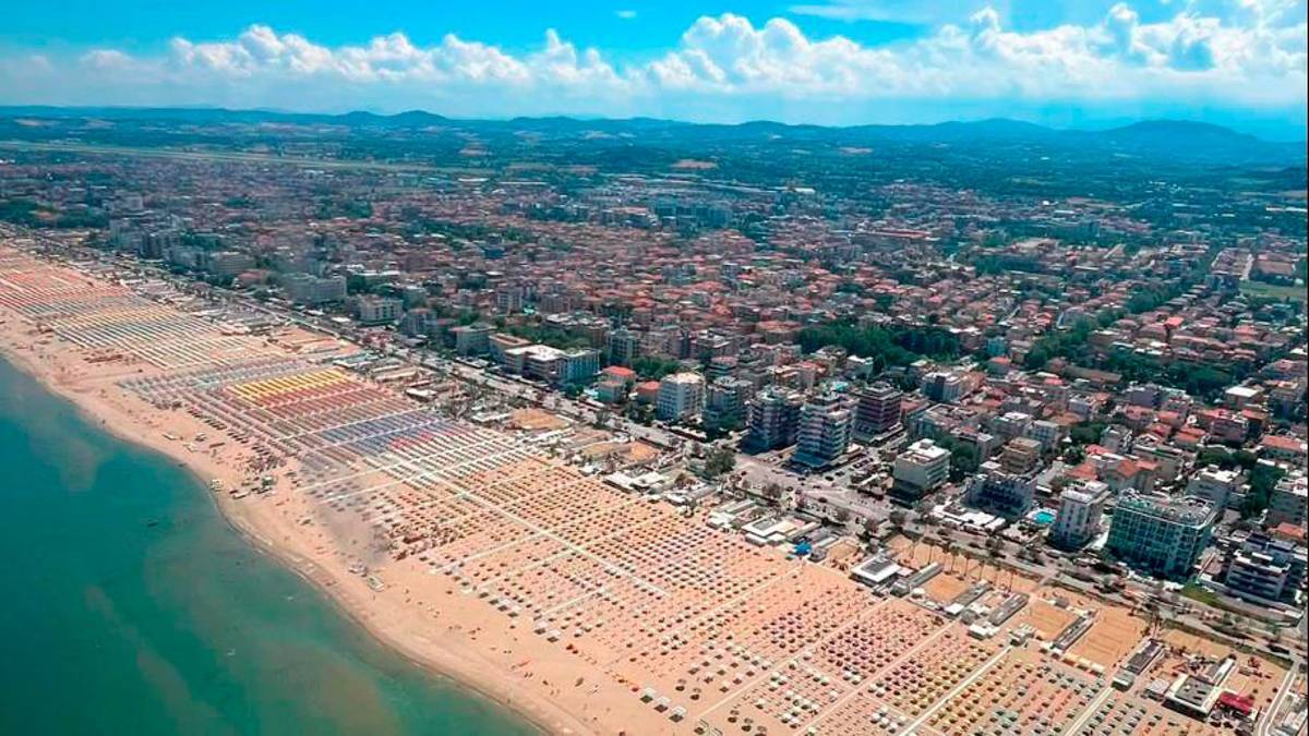 Turismo in Riviera, i numeri del 2026: maggio in forte crescita rispetto al 2025, giugno in calo
