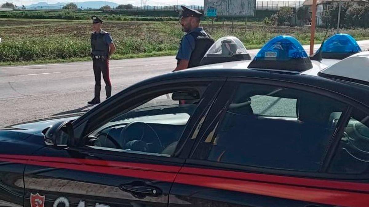 Cesena, ruba confezione di carne dall’azienda per la quale lavora: operaio denunciato
