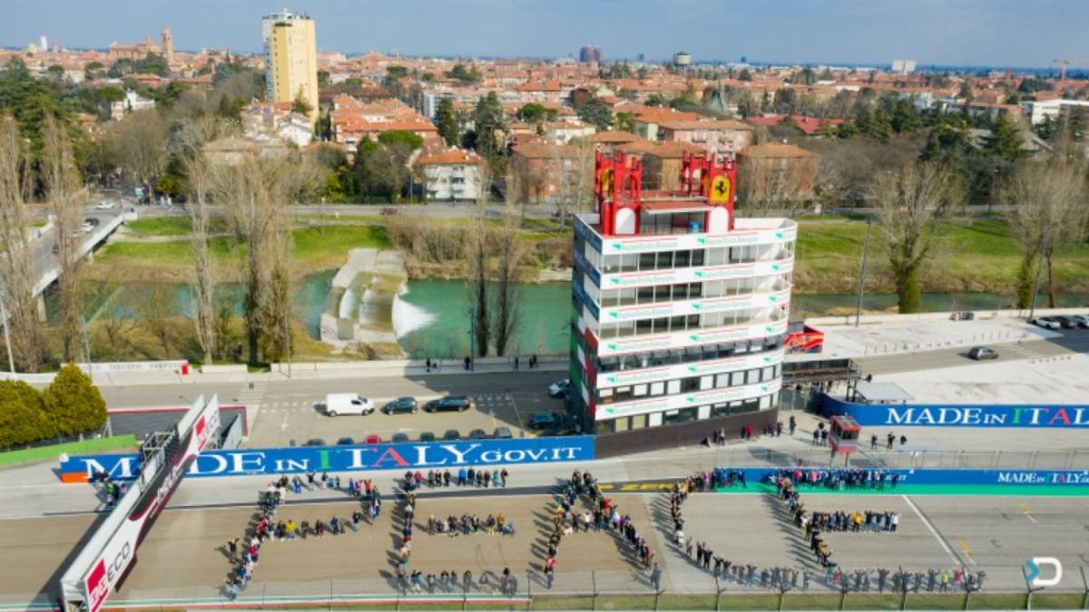Imola scende in pista per la pace
