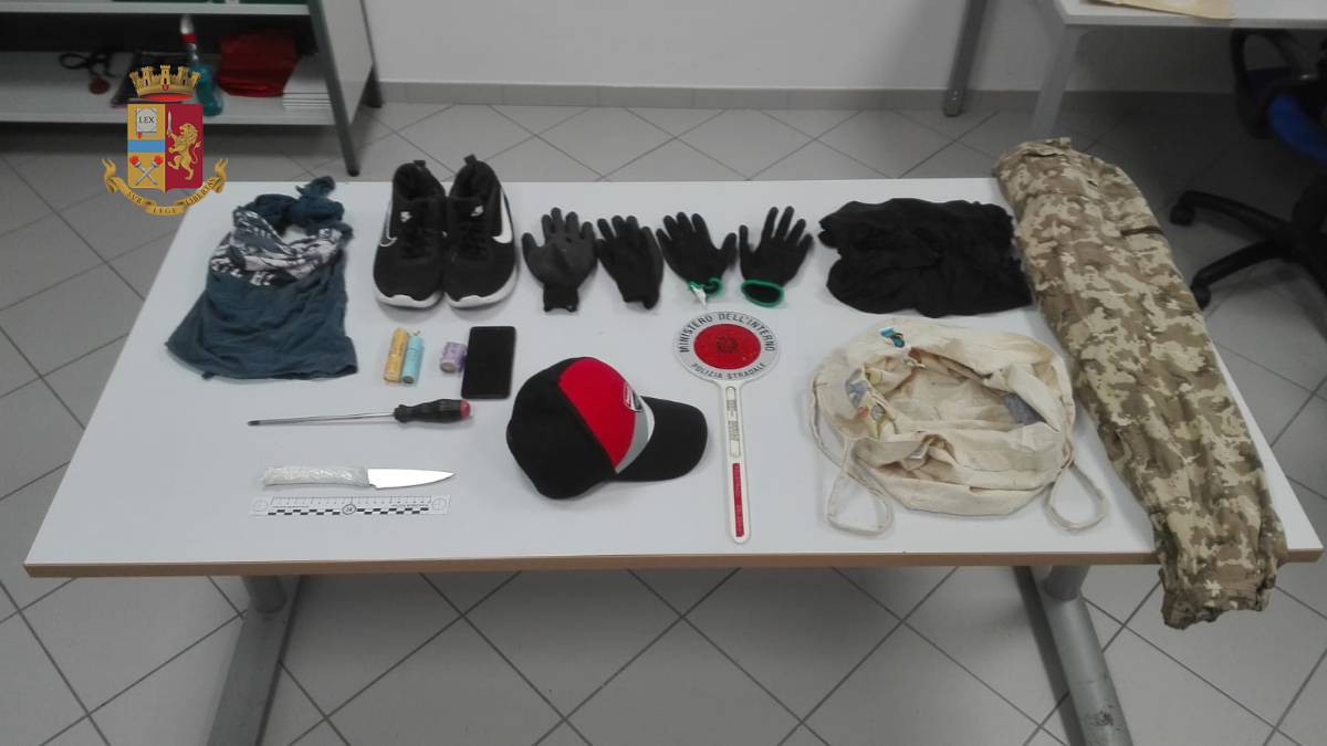 Faenza, rapine seriali all'autogrill Santerno Ovest. Presi VIDEO