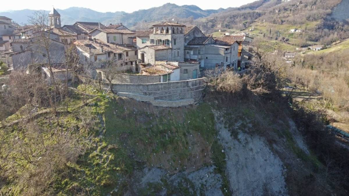 Civitella, dalla Regione 220mila euro per consolidare le mura attorno all'abitato