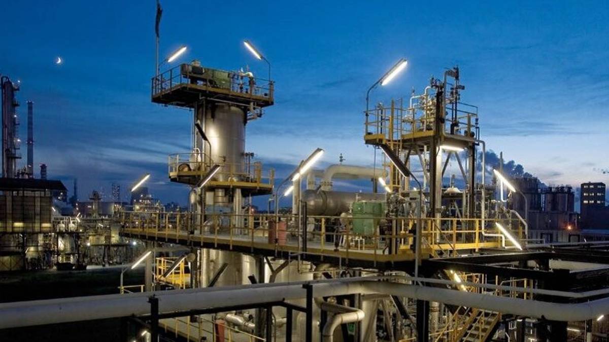 Eni, vertice in Regione: chiarezza su Ravenna e Ferrara