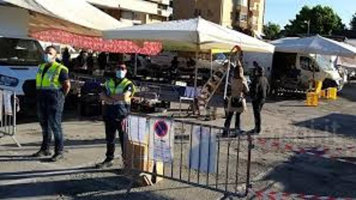 Riccione, i commercianti: mercato sospeso, colpa del Comune