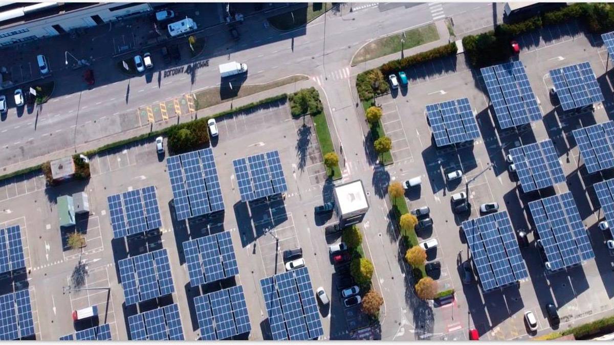 Fotovoltaico sui parcheggi aziendali con 100mila euro a fondo perduto dalla Regione. Legacoop Romagna: “La scelta giusta”