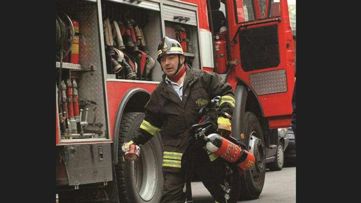 Ravenna, rigassificatore e la sicurezza: servizio a singhiozzo dei pompieri al porto