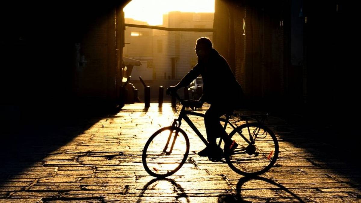 Rimini, evade dai domiciliari e va a spasso in bicicletta: arrestato