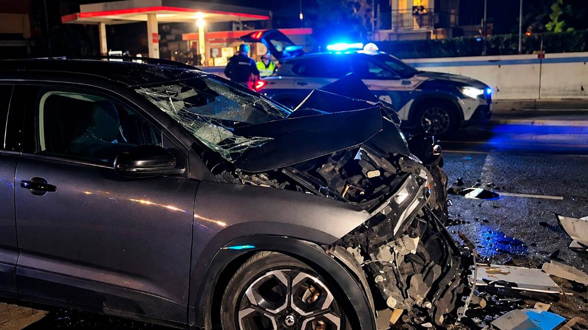 L’auto che ha travolto il poliziotto nell’area di servizio della E45
