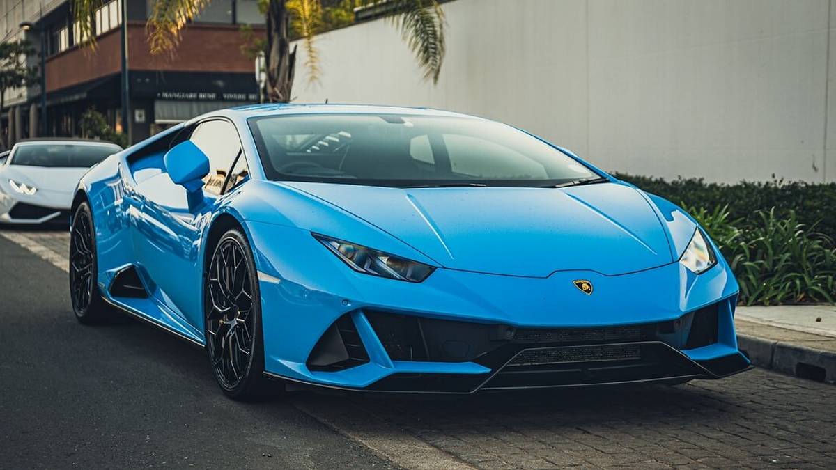 Guidare una Supercar grazie ai giri in pista Liveinup