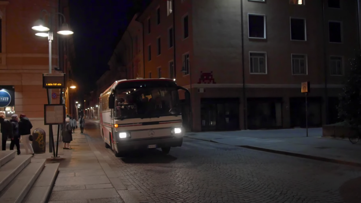 Ravenna, in pullman gratis a teatro con una guida che racconta lo spettacolo