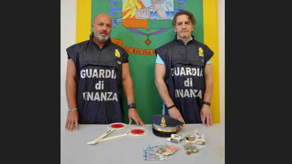 Forlì, dal sacchetto di riso spunta l'hashish per lo spaccio: 25enne denunciato