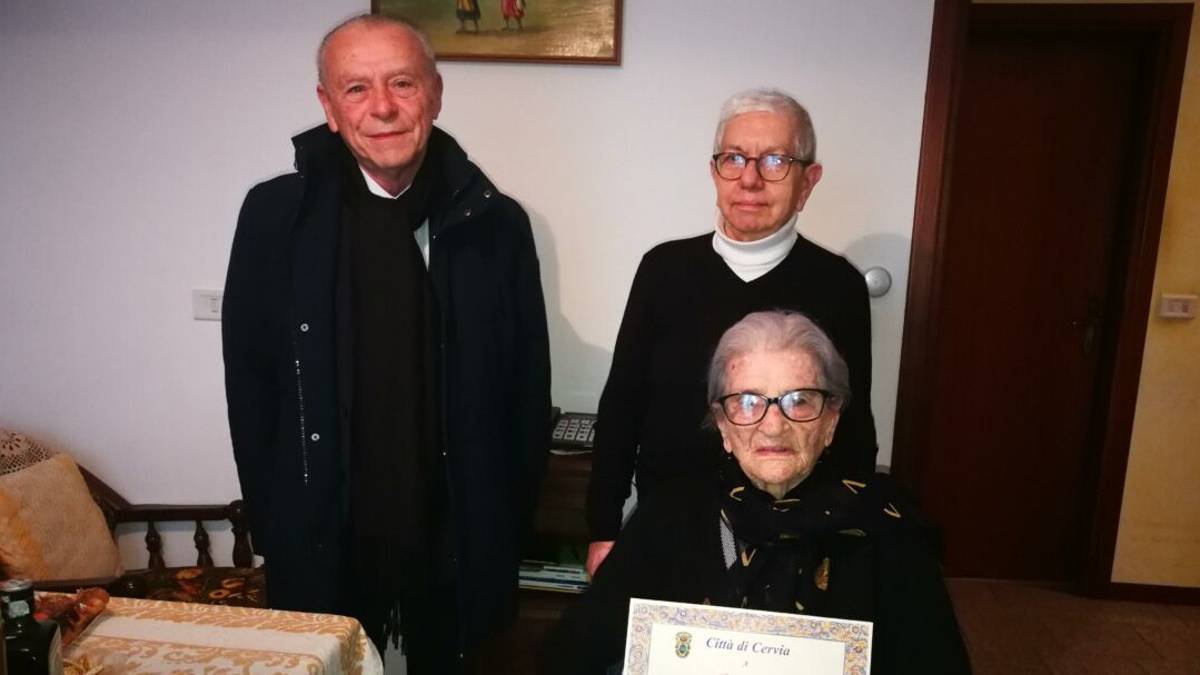Cervia, i magnifici 100 anni di Clara Bertoni