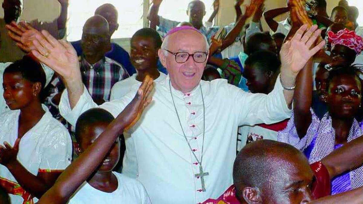 Monsignor Giorgio Biguzzi in Africa
