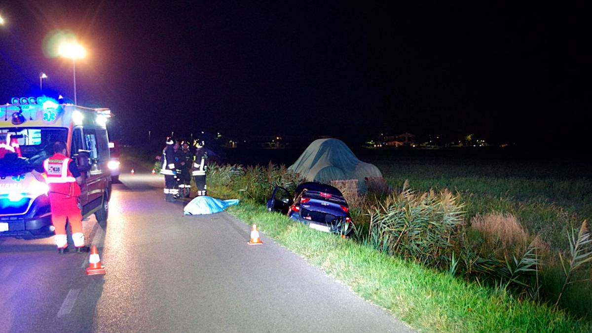 Ravenna, tragico incidente: 56enne esce di strada e muore