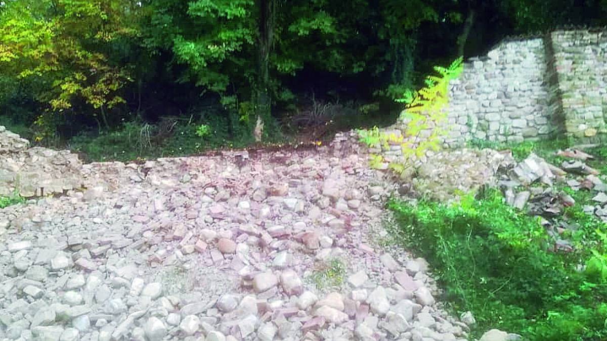 Pioggia fa crollare mura del convento Santa Croce a Verucchio